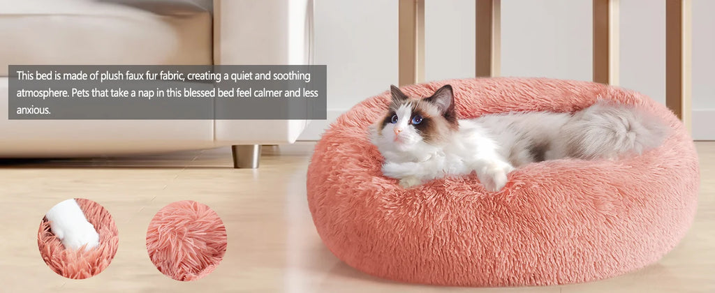 «Το κρεβάτι σκύλου είναι απαλό και άνετο, κατασκευασμένο από υψηλής ποιότητας υφάσματα. Η βάση του είναι αδιάβροχη και αντιολισθητική, προσφέροντας σταθερότητα και προστασία. Διαθέσιμο σε μεγάλα μεγέθη, κατάλληλο για όλα τα κατοικίδια.»